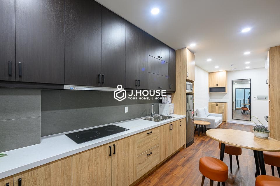 Modern 2-BR Apartment with Balcony at Haya House District 3