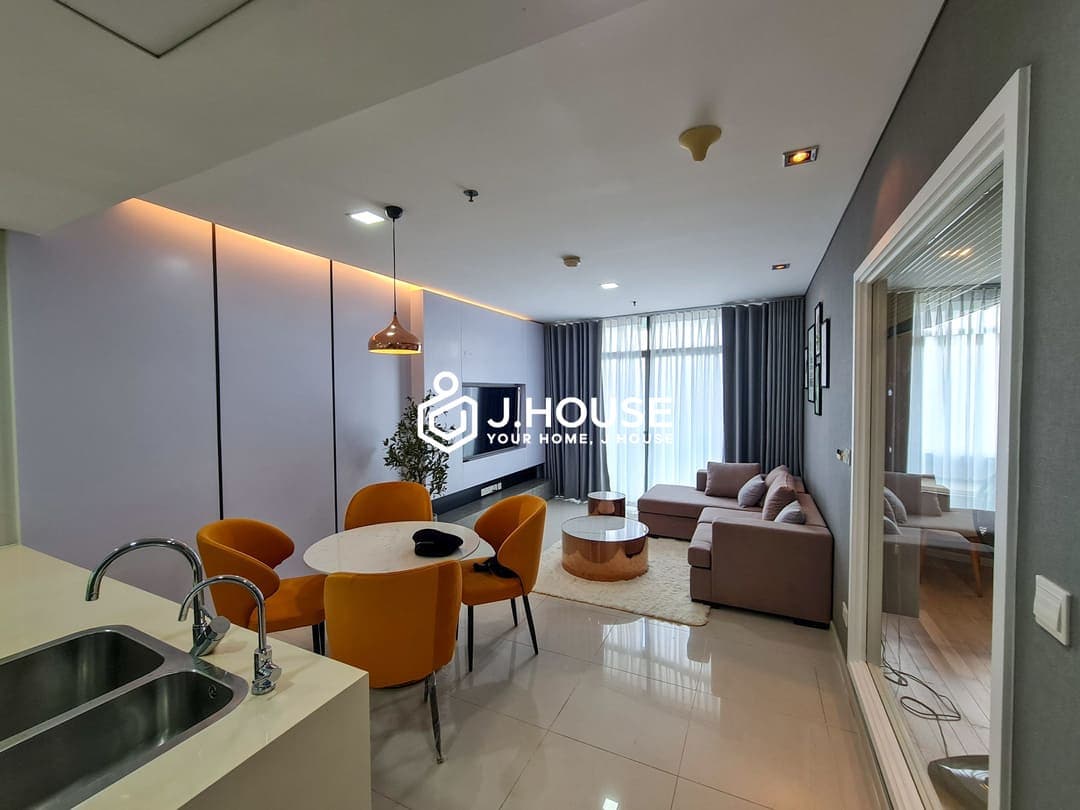 Elegant 1BR City Garden for Rent Avenue Tower Open Plan (2)